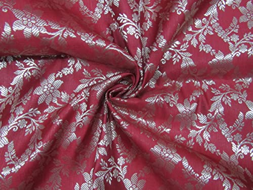 Soie brocart bordeaux or métallique 111,8 cm BRO773 au yard