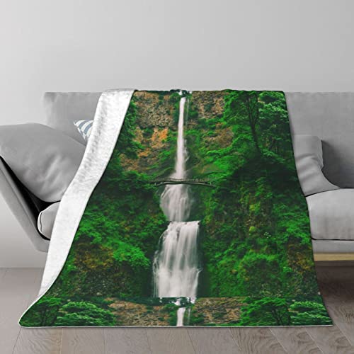 Couverture cascade verticale contre le froid hivernal lit et sofa