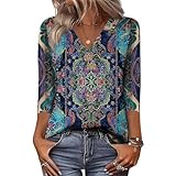 2. Une silhouette affinée instantanément:Le col V allonge la ligne du cou. Notre haut femme chic et élégant, comme ce chemisier femme chic et élégant ou ce top femme chic et élégant, crée un effet visuel minceur.