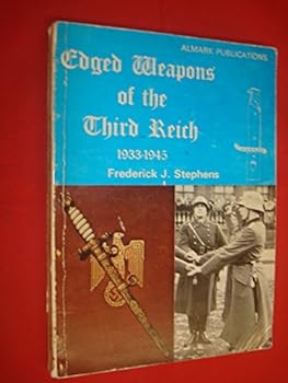 Paperback Edged weapons of the Third Reich, 1933-1945 Book