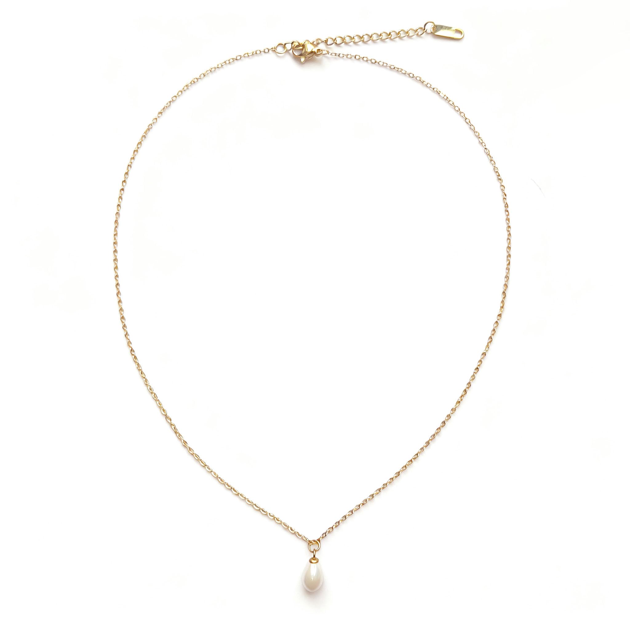 Rumgey Pearl Necklaces for Women,18K Gold Plated Dainty Single Pearl Pendant Necklace Simple Pearl Choker Necklaces for Women Handmade Pearl Jewelry Bridesmaid Gifts