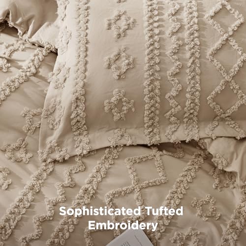 Image of Bedsure Tufted Boho Comforter Set King Size - Light Brown Boho Bed Set, GentleSoft 3 Pieces Farmhouse-Style Embroidery Bedding, Gifts for Woman, Soft Jacquard Kids' King Comforter for All Seasons