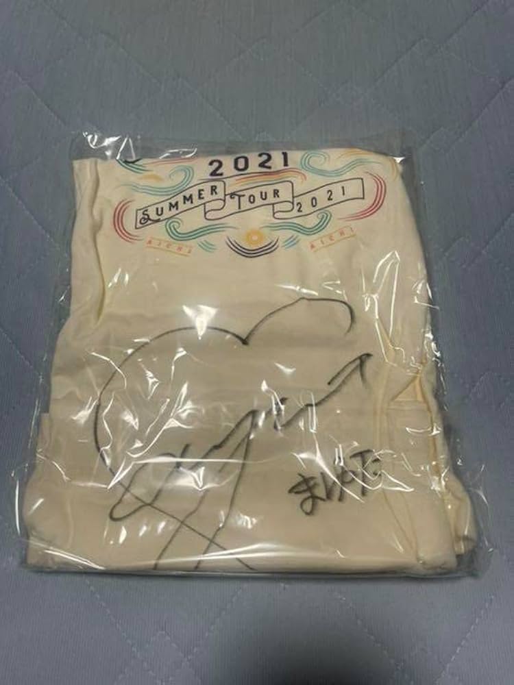 Amazon.co.jp: 乃木坂46 田村真佑 直筆サイン入りTシャツ : おもちゃ