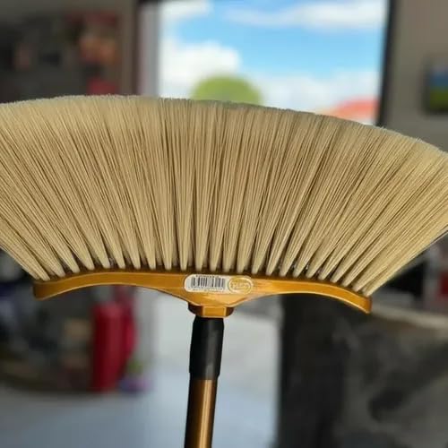 Vassoura Italiana Dourada com Cerdas Macias para Limpeza Doméstica