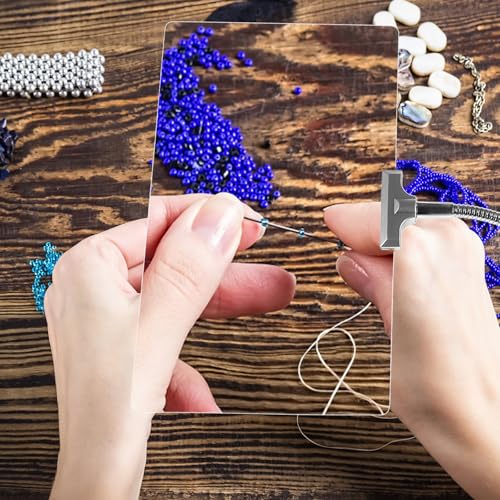 Vision agrandie et confort optimisé grâce à cette loupe de table - 6