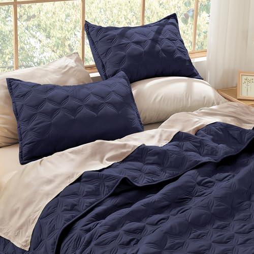 Image of Litanika King Size Quilt Bedding Set, Navy Summer Lightweight Soft Comforter Bedspreads & Coverlets, Boho Farmhouse Bedding Cover Bed Decor All Season, 3 Pieces (1 Quilt, 2 Pillowcases)