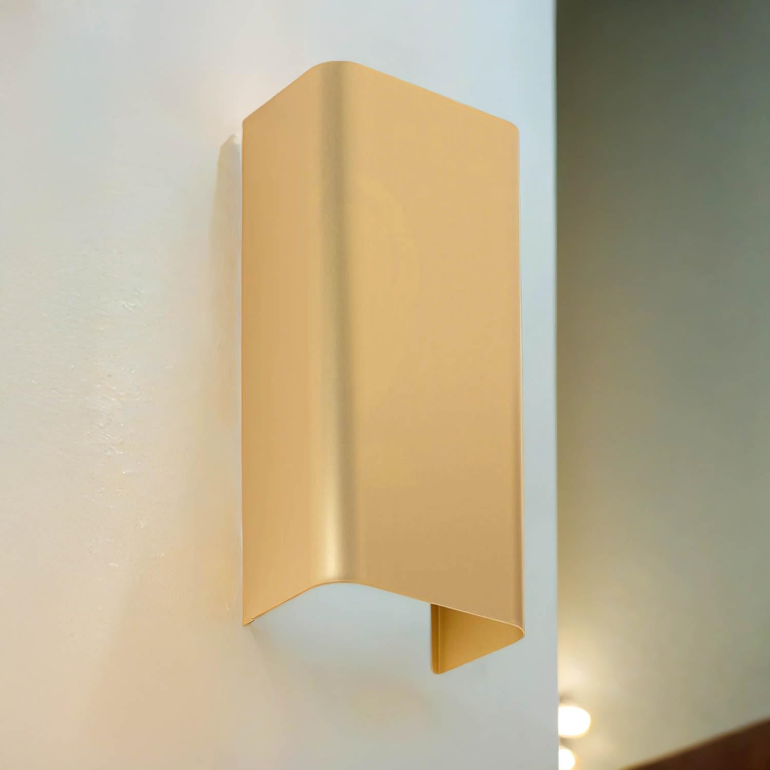 Aplique GU10 interior oro con iluminación indirecta bidireccional up down para pared 7