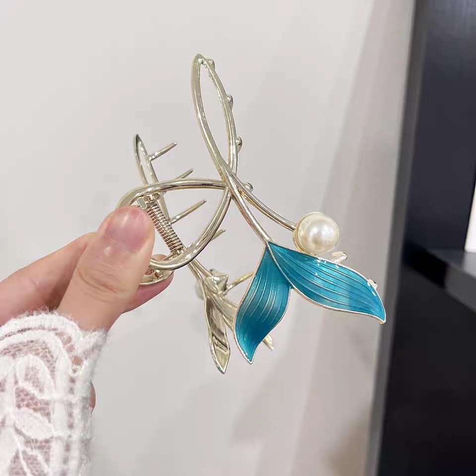 Image of Diversa Rhinestone Golden Claw Clip, Embellished Korean Clutcher, Non- Slip Metal Claw Clip for Girls, Fancy Clutcher for Women, Pack of 1 (Fish)