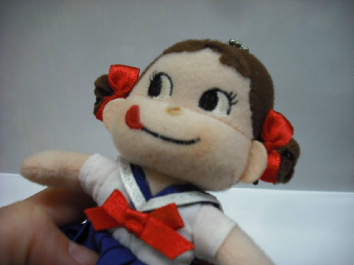 不二家　ペコちゃん　マスコットキーホルダー　104個　まとめ売り 不二家 ペコちゃん マスコットキーホルダー 104個 まとめ売り