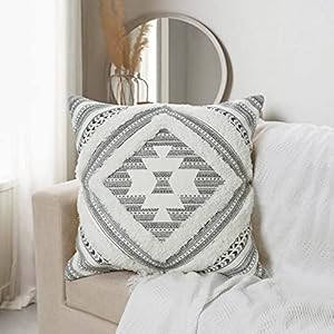 Dremisland Decorative Cushion Cover 45 x 45 cm – Woven Cushion Cover Black & Beige Boho Cushion Cover Aztec Tribal Ethnic Cushion Covers for Bedroom Living Room Couch Sofa (Black, 45 x 45 cm)