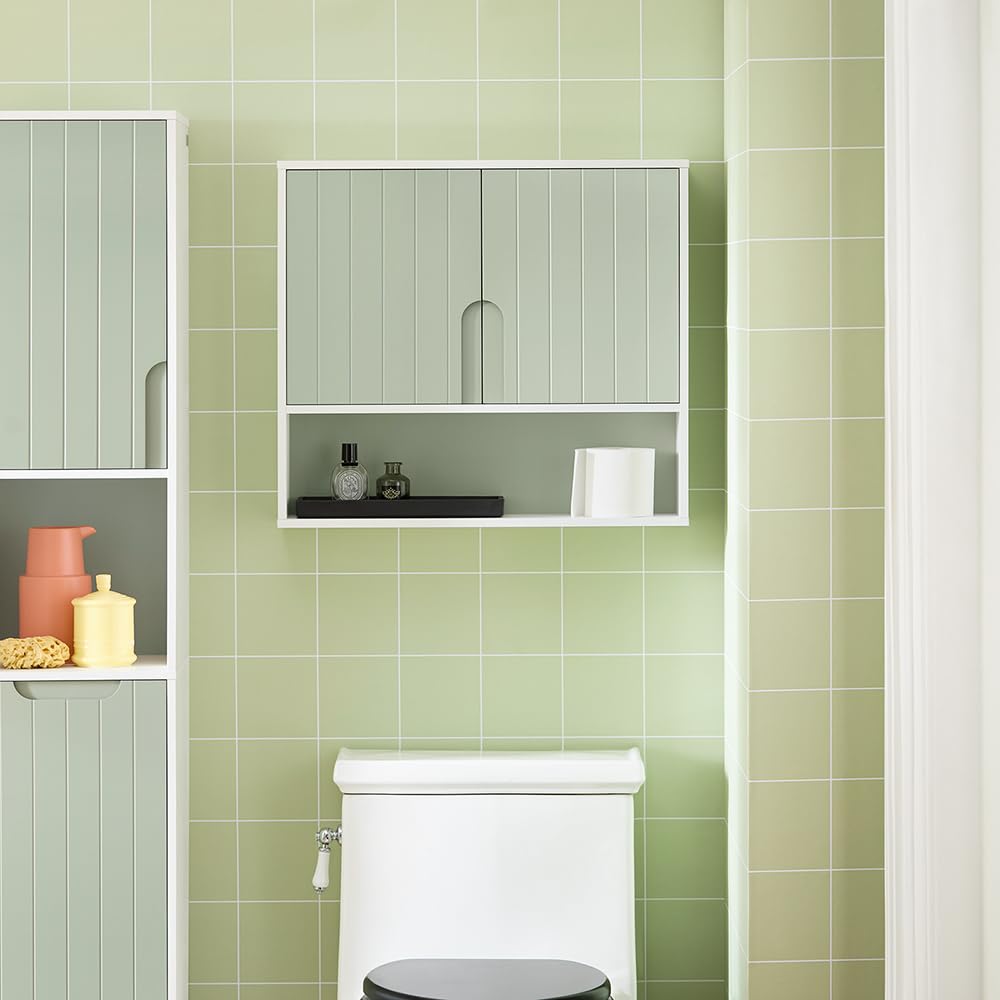 SoBuy Meuble Salle de Bain Suspendu Vert Sauge, Armoire Murale avec Étagère, Rangement Suspendu Gain de Place, Armoire Pharmacie, Meuble Dessus WC 60 × 54 × 15 cm BZR140-GR