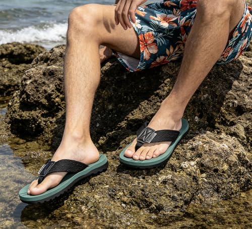 Image of Eagsouni Mens Womens Flip Flops Beach Thong Sandals | Unisex Comfortable Walking Thong Sandals，Beach Pool Water Slip On Indoor Outdoor