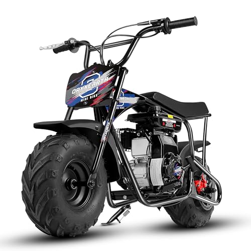 【Semplice da usare per un comfort di guida in qualsiasi momento】Il nostro Mini Moto a Benzina o Mini Moto Pocket convince con un facile avviamento a fune ed è quindi perfetto per adolescenti e bambini. Gli ampi pneumatici fuoristrada a bassa pressione garantiscono una guida morbida e stabile, anche su terreni accidentati. Ideale per indimenticabili avventure fuoristrada con massimo piacere di guida e sicurezza.
