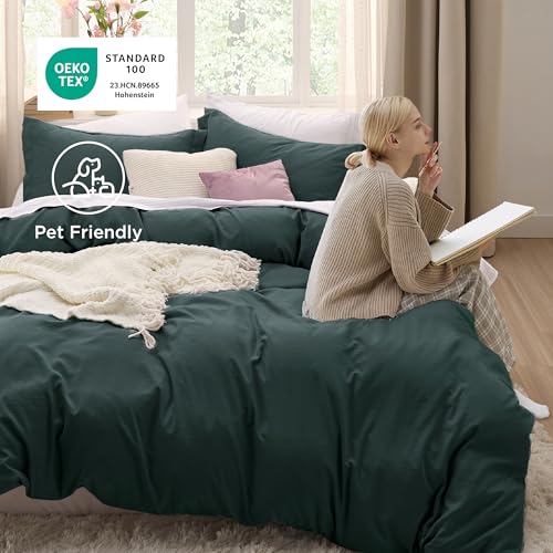 Image of Bedsure Forest Green Duvet Cover Full Size - 3 Pieces Prewashed Extra Soft Cotton-Like Polyester Bedding Set, Includes 1 Duvet Cover 80x90 Inches with Zipper Closure & 2 Pillow Shams, No Comforter