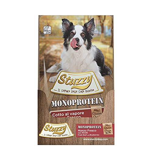 Stuzzy, Monoprotein Grain & Gluten Free, Nassfutter für Erwachsene Hunde mit frischem Rindfleisch und Blaubeeren, zubereitet in Pastete - insgesamt 1,8 kg (12 Beutel à 150 g)