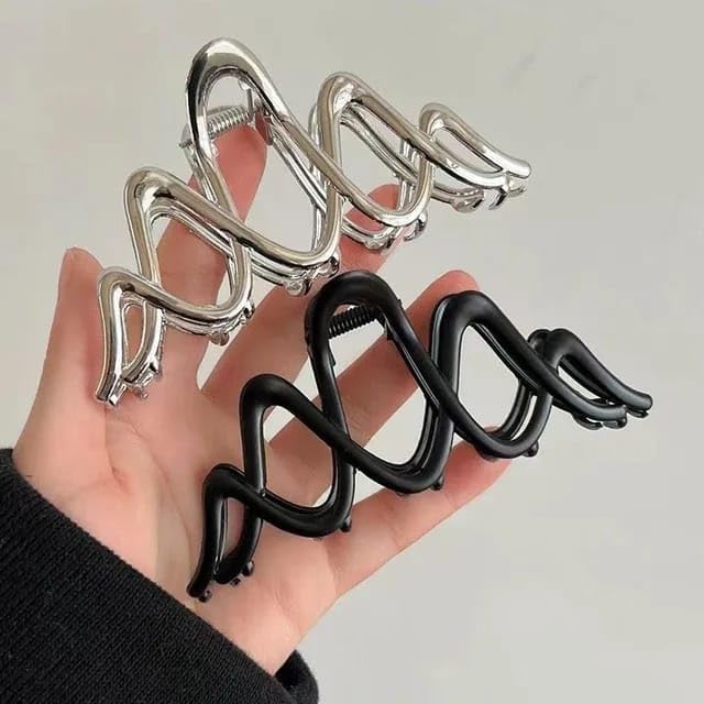 Image of Spiral Black Clutcher For Women | Stylish Hair Claws For Girls | Trendy Alloy Metal Clips | Premium & Fashionable Girls Hairs Clutch /Accessories | Suitable In Various Occasions | Pack Of 1 |