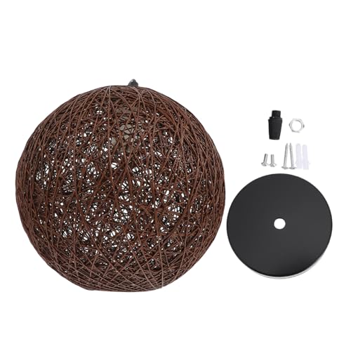 Lustre en rotin tressé pour créer une ambiance café de style bohème