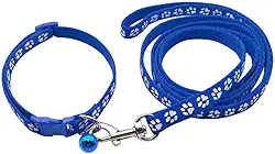Conjunto de corda de tração de coleira para animais de estimação ajustável para caminhar, coleira de cachorro fofo com estampa de pata de cachorro (azul escuro)