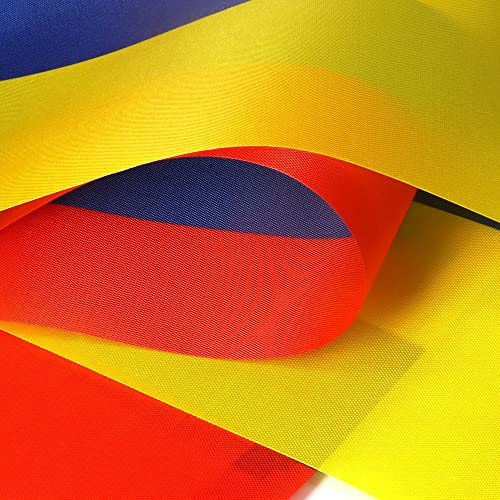 Image of Anley Colombia String Flag Pennant Flags, Patriotic Events 20th of July Colombian Independence Day Decoration Sports Bars - 33 Feet 38 Flags