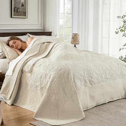 Image of ENJOHOS Oversized King Bedspread 138x122, California King Quilt with Damask Pattern, Beige Coverlet with Pillowcase, Lightweight Soft Extra Wide Comforter Bedding Set for All Season | Breathable