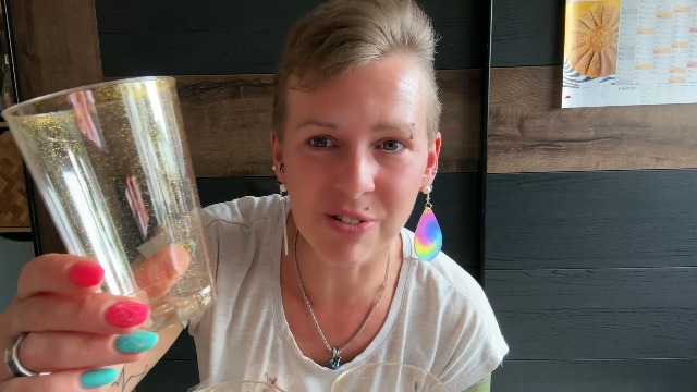 50x Hartplastik Becher 300ml Mit Roségold Rand - Mehrweg Partybecher