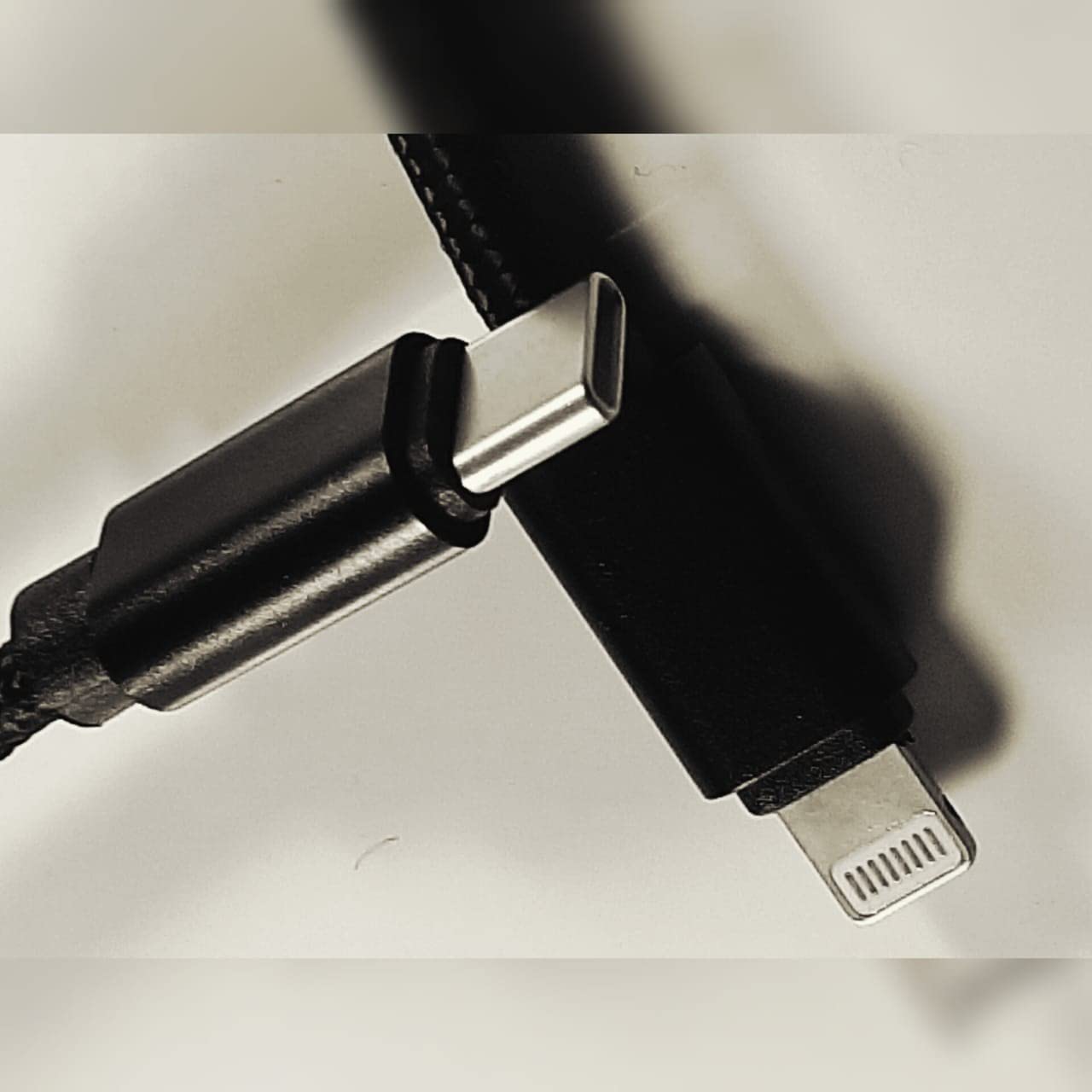 USB C type to lightning Cable Fast Charging Power Delivery PD 20W for all types of phones - BLACK