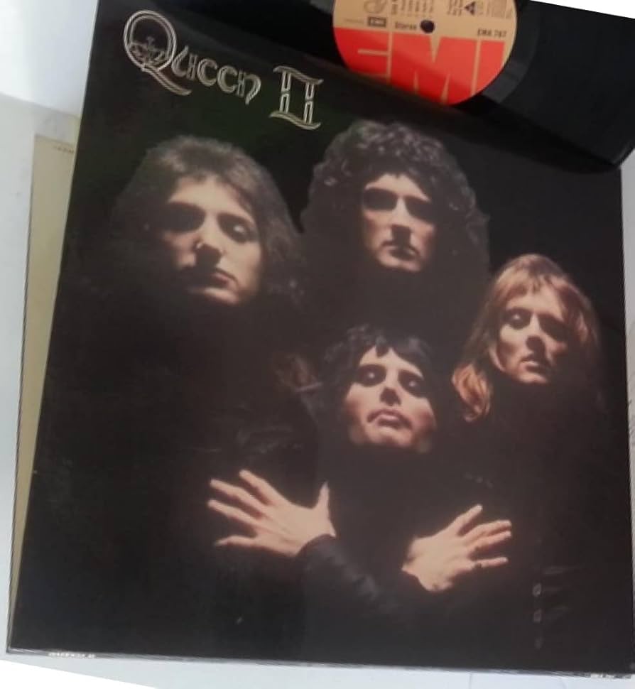 Queen II レコード　LP EMA767 s-l400.jpg