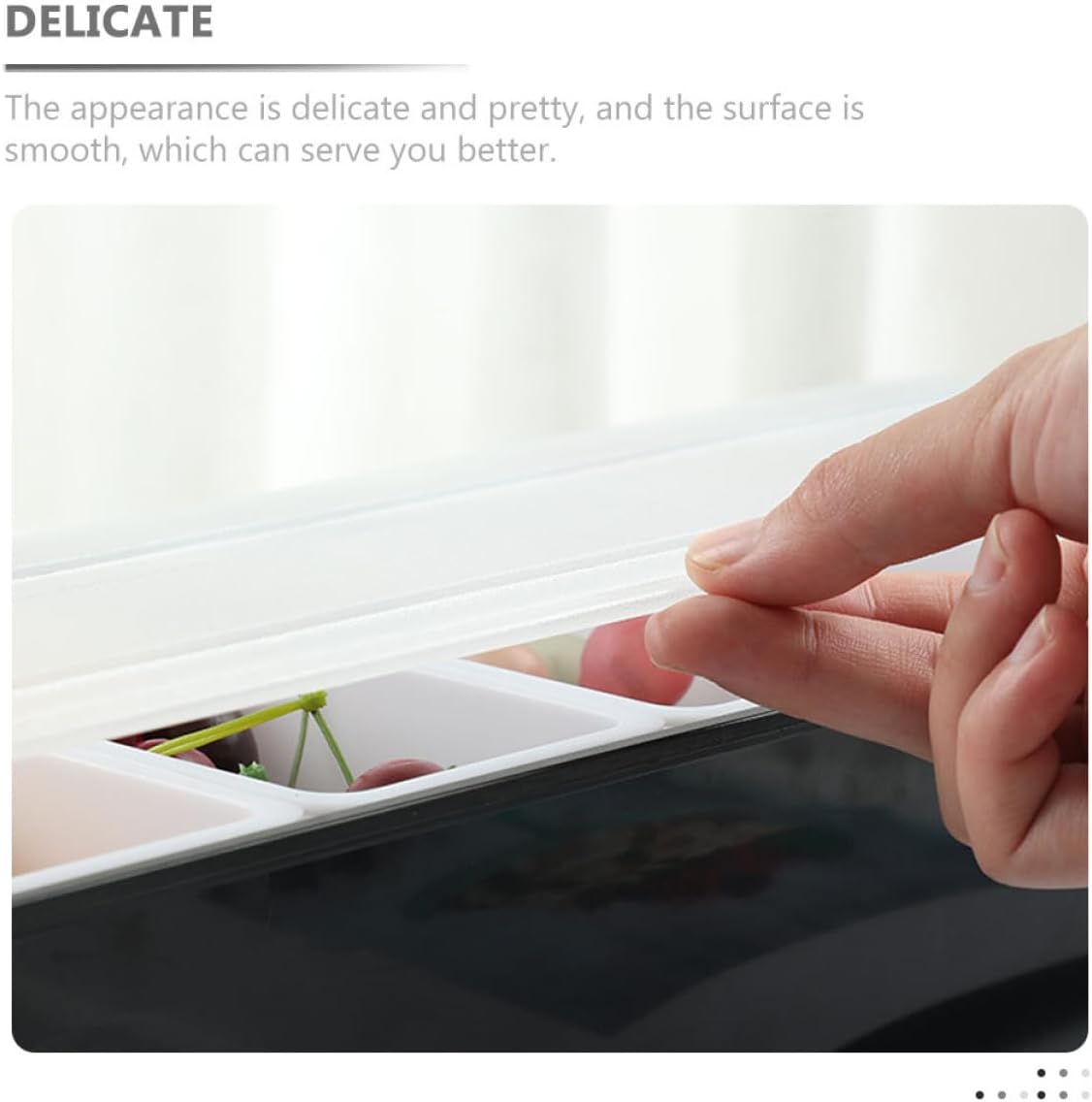 Divided Plastic Snack Container with 4 Compartments, Multi-section Food Storage Box for Fruits, Vegetables, and Salad, Dry Fruit Organizer for Kitchen and Bartending Use