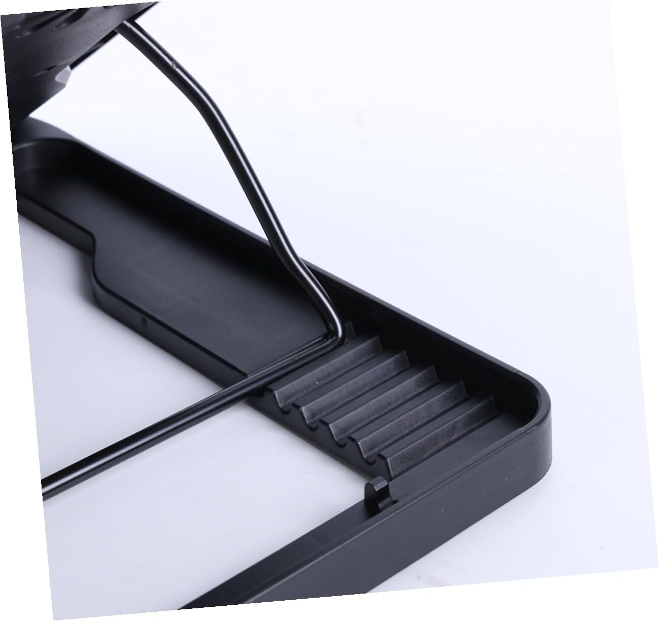 Operitacx USB Laptop Cooling Fans Cooler Stand with Anti-Skid Base Multi-Angle Adjustable Laptop Cooler for Gaming and Office Use Black