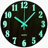 Reloj de diseño de palé de madera: fondo de madera MDF marrón oscuro con números de color verde claro y punteros de metal. El material es no tóxico y resistente a la humedad y tiene una excelente resistencia del color.