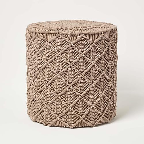 HOMESCAPES Pouf bohème Delilah, Petit Tabouret macramé, Pouf Repose Pieds Tricot Taupe