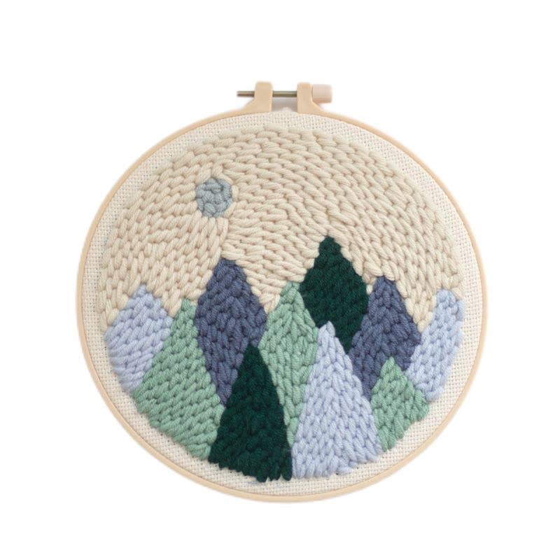 Youyangpin DIY Starter Mountains, Hills Punch Needle Embroidery Kit for Kids & Adults with Punch Needle Tool, Pre-Stamped Fabric, Hoop, Cartoon Giraffe Yarn Rug