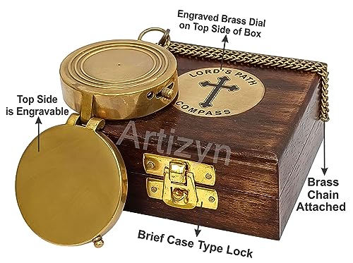 Brújula de latón con caja de madera grabada miniatura 5