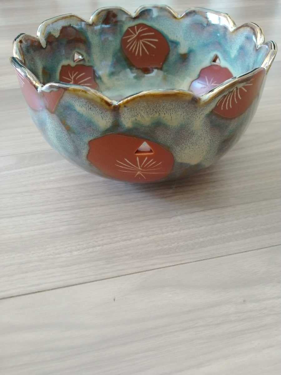 Amazon.co.jp: 菓子鉢 輪花鉢 色絵 陶器 陶印無 共箱 晃峰 陶器 焼物