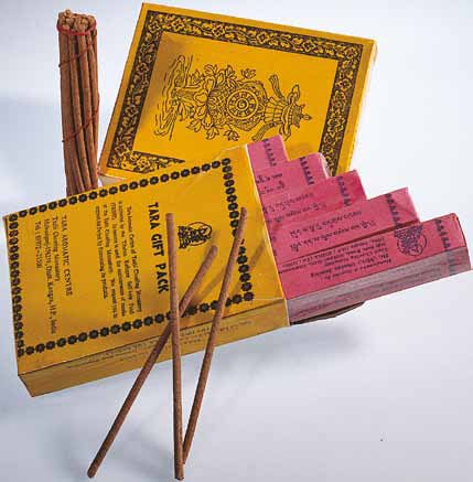 Original Healing Incense Tibetische Räucherstäbchen - 24 Stück, Ca. 14 Cm - Traditionell Aus Kräutern & Hölzern, Für Meditation & Raumreinigung