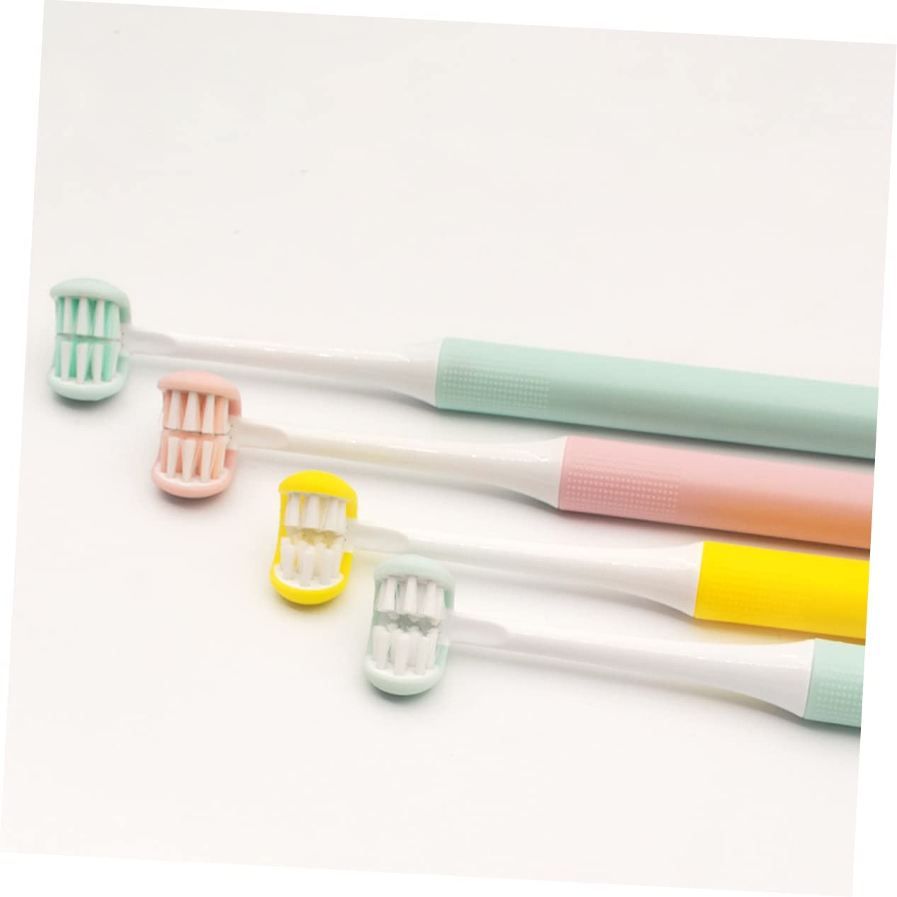 ERINGOGO Spazzolino Denti Tre Lati Per Adulti Testina Morbida e Design Ergonomico Adatto Per Igiene Orale Quotidiana in Viaggio e Casa