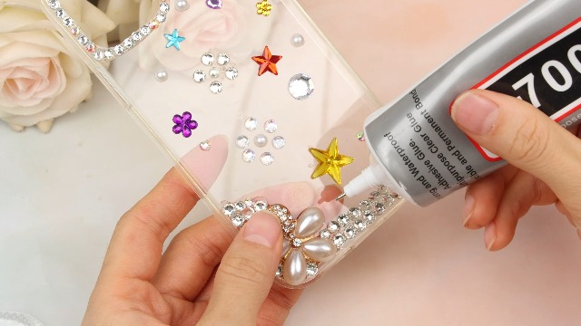 Image of B7000 Glue Clear with Precision Tip, 2Pcs 110mL Jewelry Bead Gem Glue, Strong Adhesive Bedazzling Glue with Silver Rhinestones, Dotting Pen Tool for Jewelry Making Fabric Clothes Shoes DIY Crafts