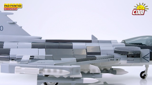 COBI SAAB JAS 39 GRIPEN E 1:48 グリペン Amazon.com: COBI Armed Forces SAAB JAS 39 Gripen E Plane