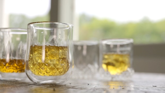 Amazon.com: BTaT- Double Walled Drinking Glass, 4 Pack, 8 oz, Stylish  Insulated Rocks Glass for Hot and Cold Beverages, Whiskey, Bourbon, Vodka  and Scotch : Home & Kitchen