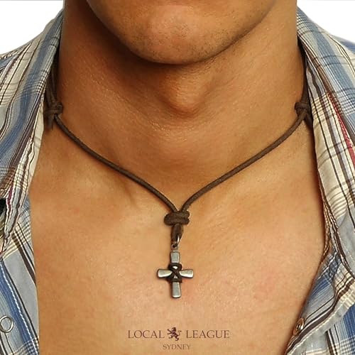 LOCAL LEAGUE Herren-Leder-Halskette mit Kreuz-Metall-Anhänger, Australischer Surfer-Stil, Verstellbar, Braunes Kordel für Männer, Freund, BEACH Party Surfen Urlaub Festival Einstellbar