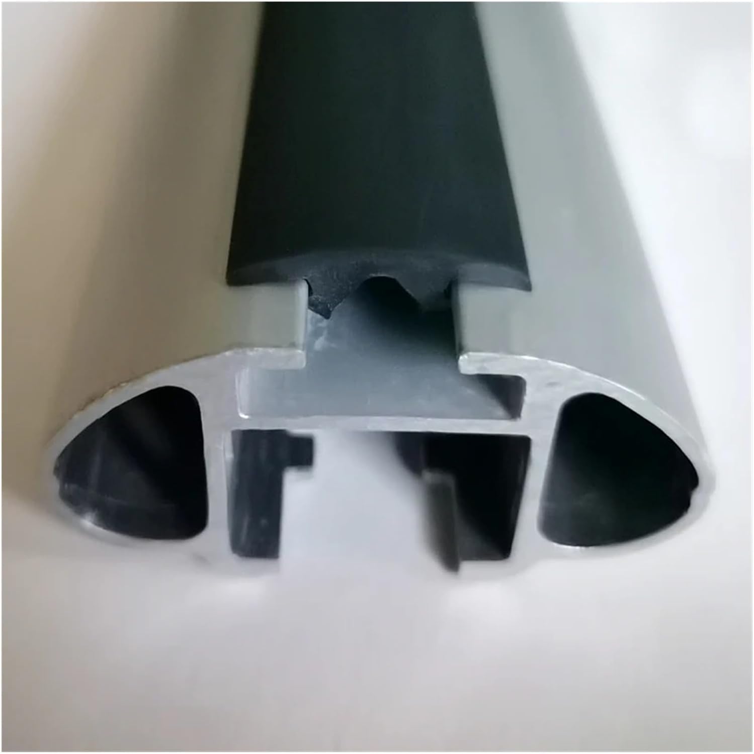 Barre Longitudinali Striscia di gomma sigillante per barra sul tetto dell'auto disponibile durevole universale L280cm-W2.3cm Barre Tetto
