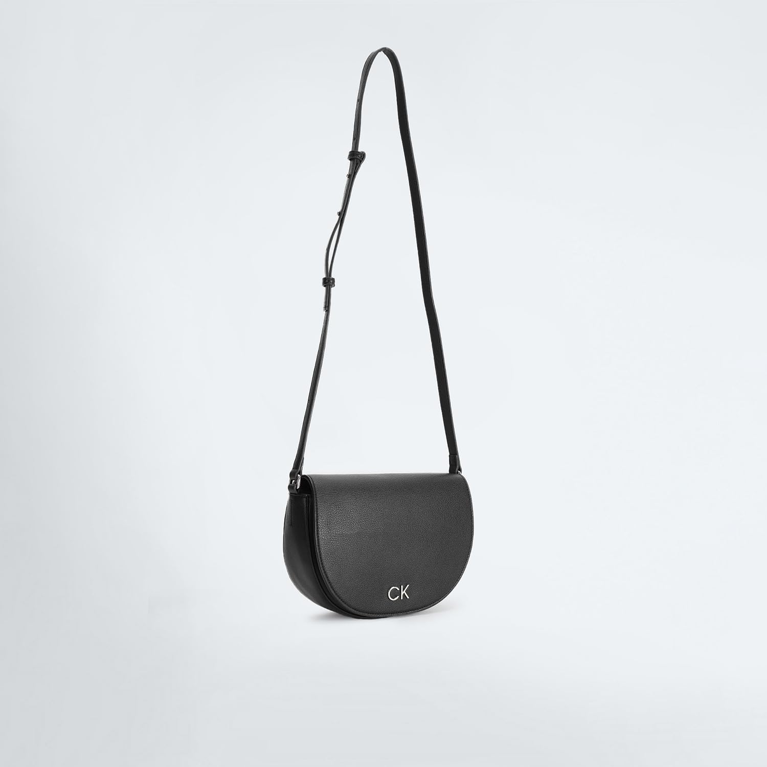 Calvin Klein Bolso Bandolera para Mujer Ck Daily Saddle Bag Pebble Pequeño, Negro (Ck Black), Talla única