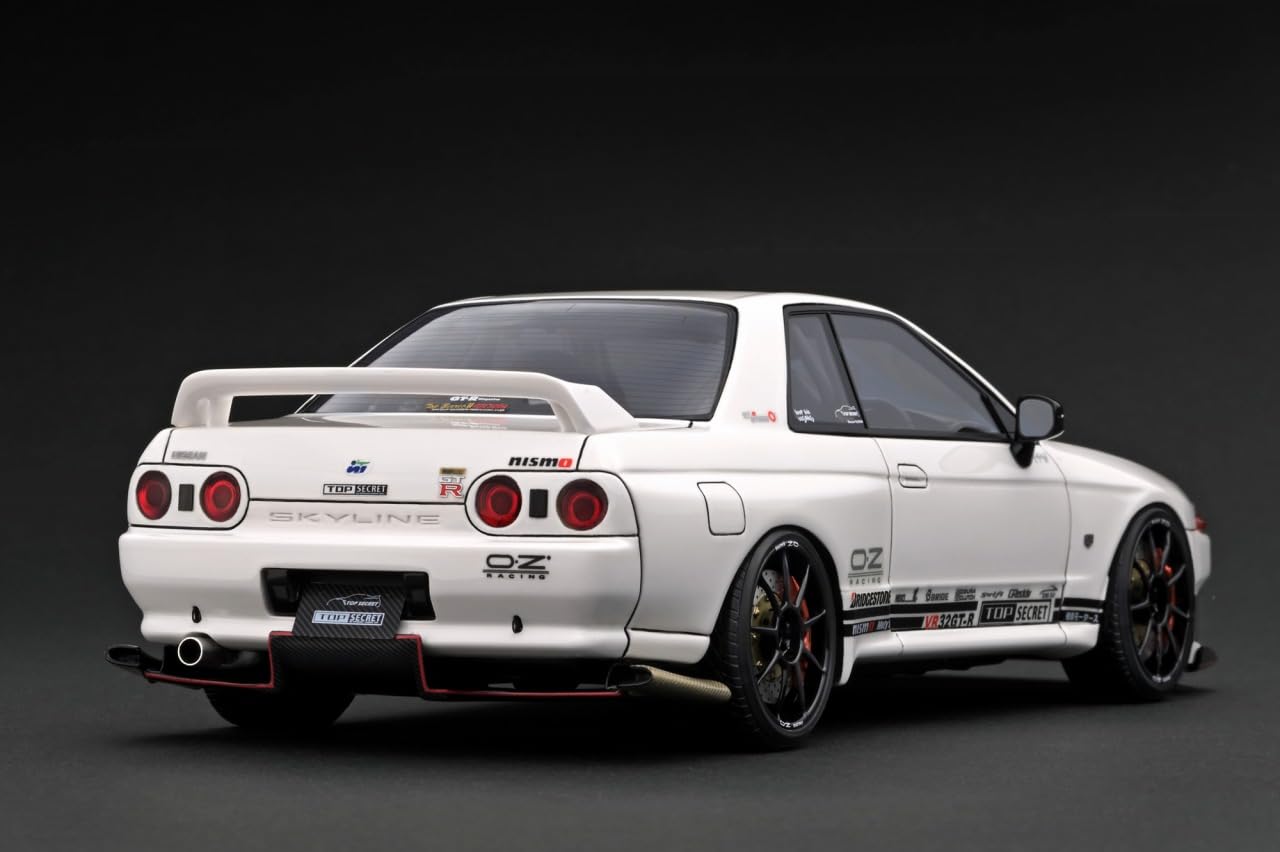 イグニッションモデル 1/18 Topsecret GTR VR32 IG3229 1/18 TOPSECRET SKYLINE JAPAN R (C210) Silver With Mr