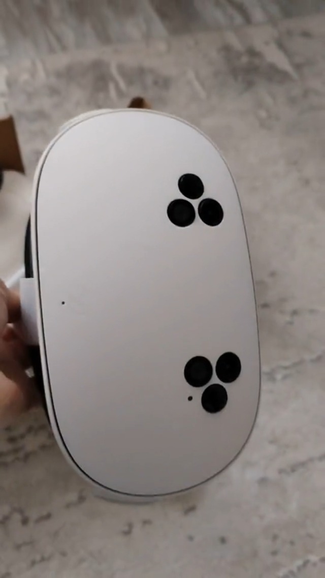 Watch Unboxing Meta Quest 3S VR headset on Amazon Live