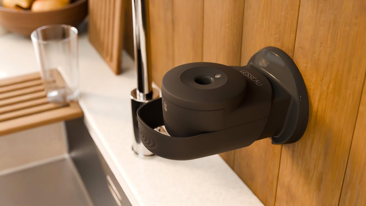 LESSEAU Dispenser NERO Manuale dosatore sapone detergente solido per le mani - Zero Plastica e Zero Sprechi - Compatto ed Elegante - Montabile a parete