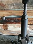 Cast Iron Tractor Seat Bar Stool-19.7"-26.8" Adjustable Counter Height Swivel Farmhouse Breakfast Chairs-Metal Stool-Rustic Industrial Home Bar, Pub, and Dining Room Decor