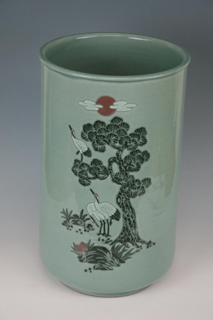 現代高麗青磁　沙音 金文植 作 象嵌松鶴文大筒瓶（傘立） Amazon.co.jp: 現代高麗青磁 沙音 金文植 作 象嵌松鶴文大筒瓶（傘立