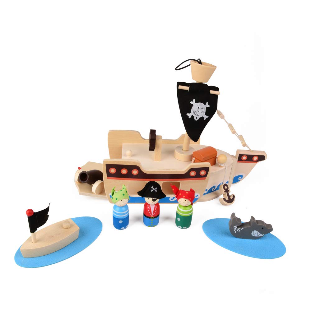 ewtshopWooden Pirate Ship to Play