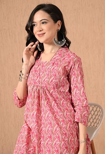 Image of Amazon Brand - Tavasya Women Ethnic Printed V-Neck Cotton Short A-line Kurta | Stylish Casual Everyday Office Top | 3 /4th Sleeve | Regular Fit