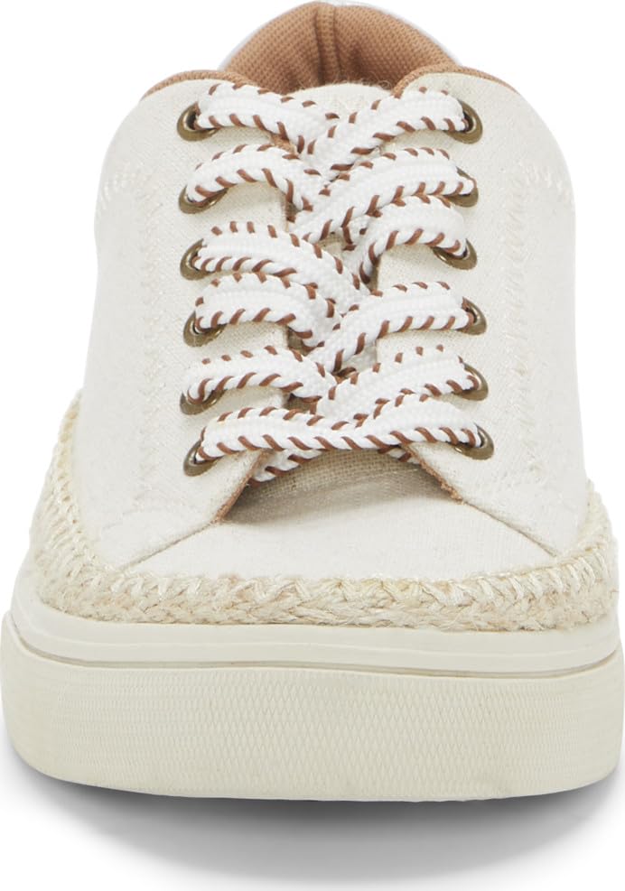 Lucky Brand Women's Cheynas Sneaker2